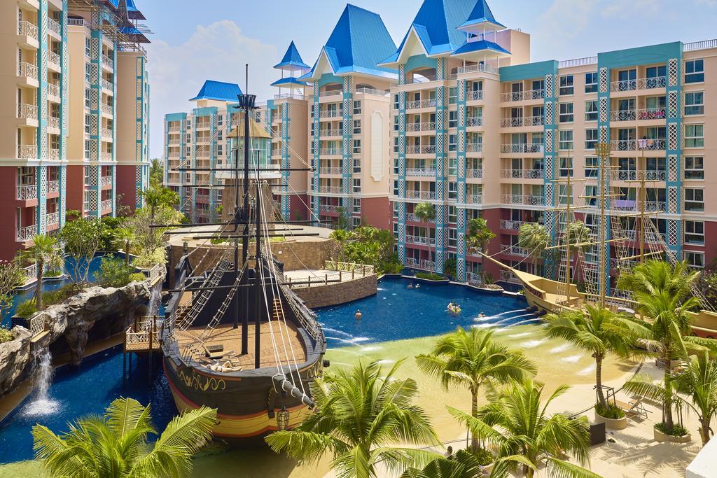 Grand Carribean By Tech Lejlighed Pattaya Eksteriør billede